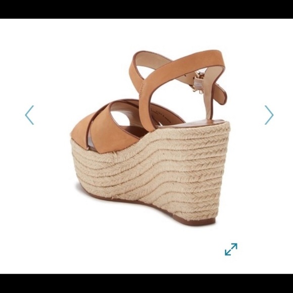 𝅺Kristin Cavallari by Chinese Laundry wedge sandal - Picture 3 of 8